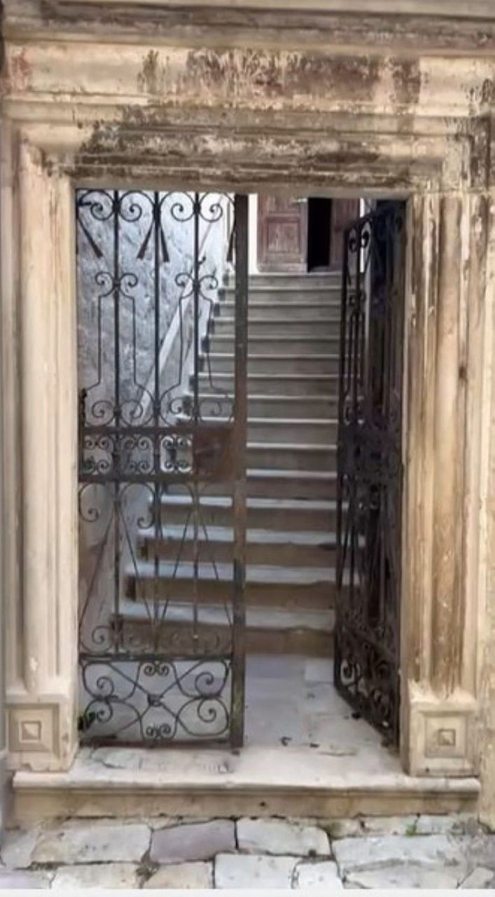Haus in Kotor, Montenegro, 335 m² - Foto 1