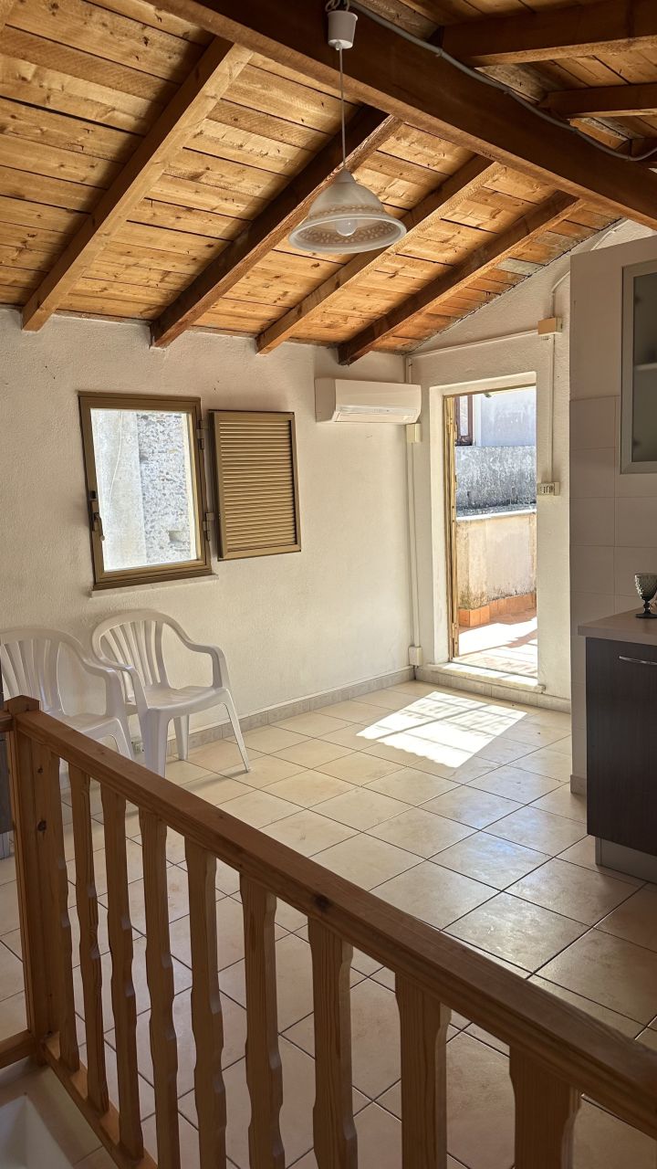 Casa en Regio de Calabria, Italia, 75 m² - imagen 1
