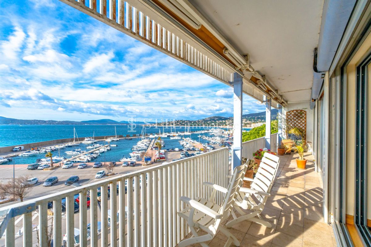 Apartment in Saint-Tropez, France, 120 m² - picture 1