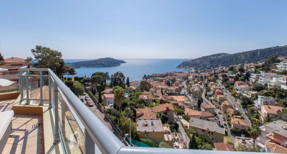 Apartment in Villefranche-sur-Mer, France, 203 m² - picture 1