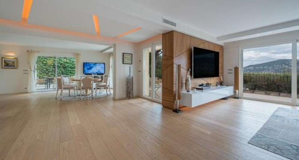 Townhouse in Villefranche-sur-Mer, France, 215 m² - picture 6