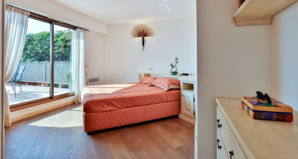 Apartment in Cap d'Ail, France, 170 m² - picture 9