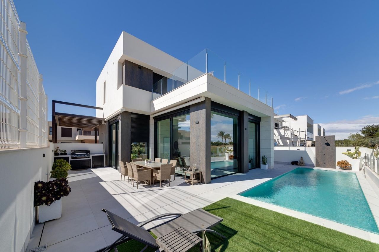 Villa in Pilar de la Horadada, Spanien, 131 m² - Foto 1