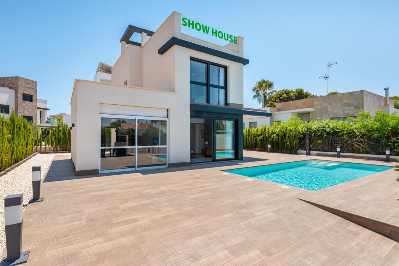 Villa in Playa Honda, Spanien, 178 m² - Foto 1