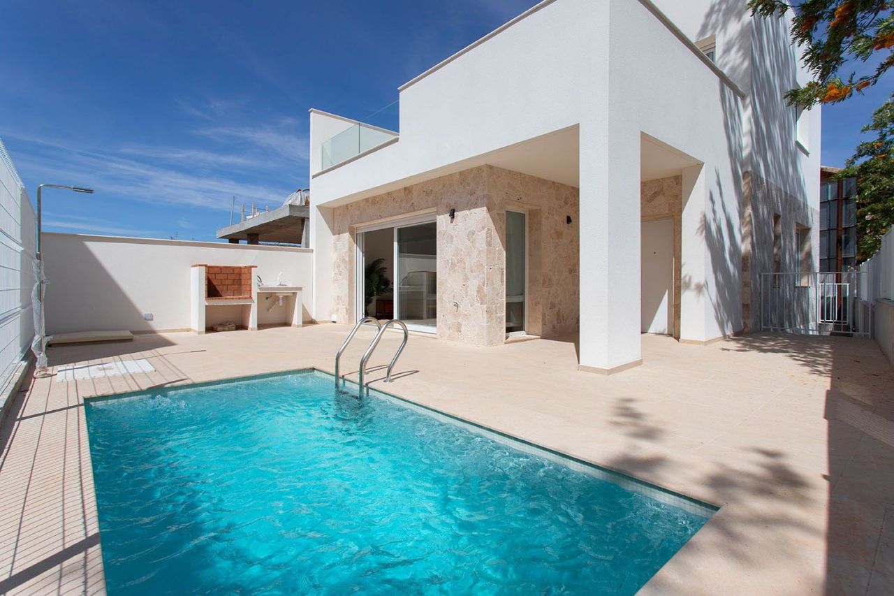 Villa in Hondon de las Nieves, Spain, 137 m² - picture 1