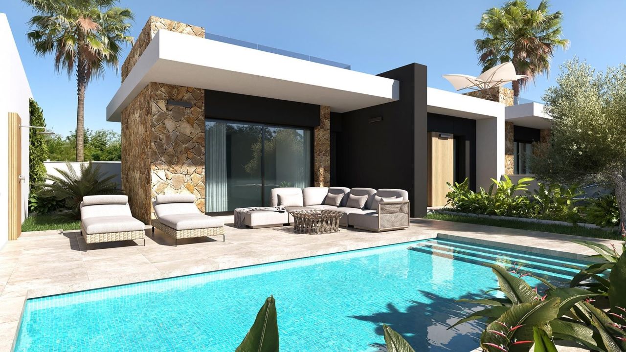 Villa in Ciudad Quesada, Spain, 107 m² - picture 1