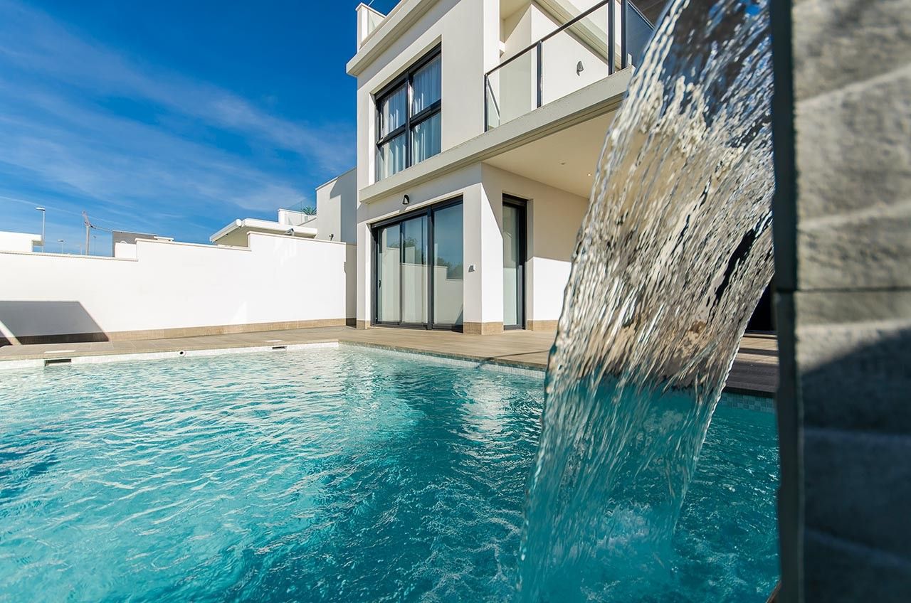 Villa in San Miguel de Salinas, Spain, 145 m² - picture 1
