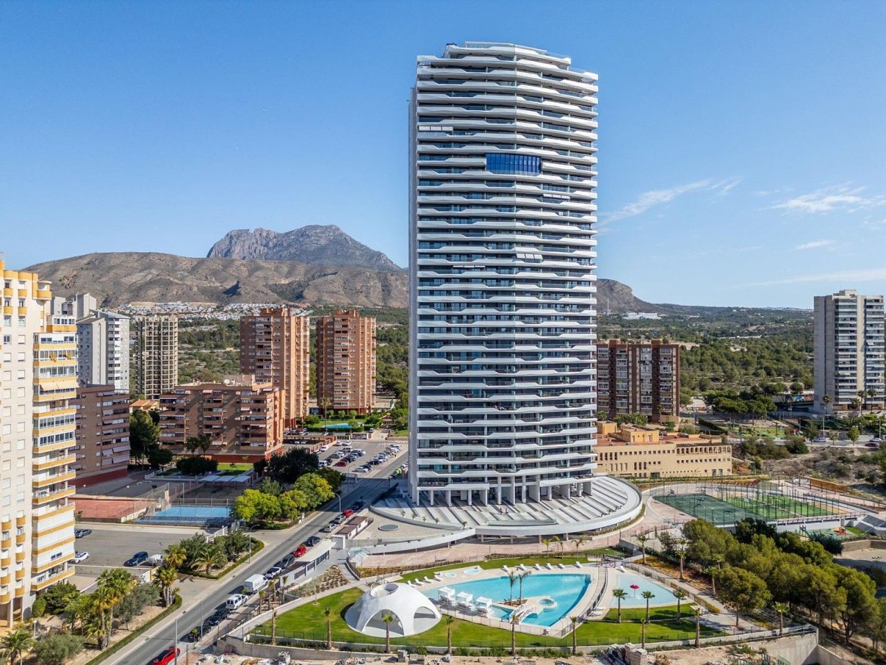 Apartment in Benidorm, Spain, 102 m² - picture 1