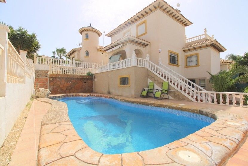Villa in Orihuela Costa, Spain, 240 m² - picture 1