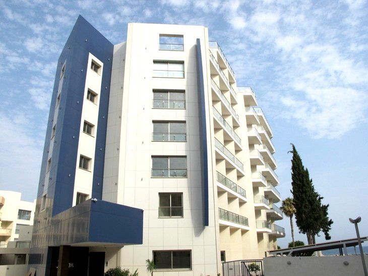Apartment in Germasogeia, Cyprus, 142 m² - picture 1