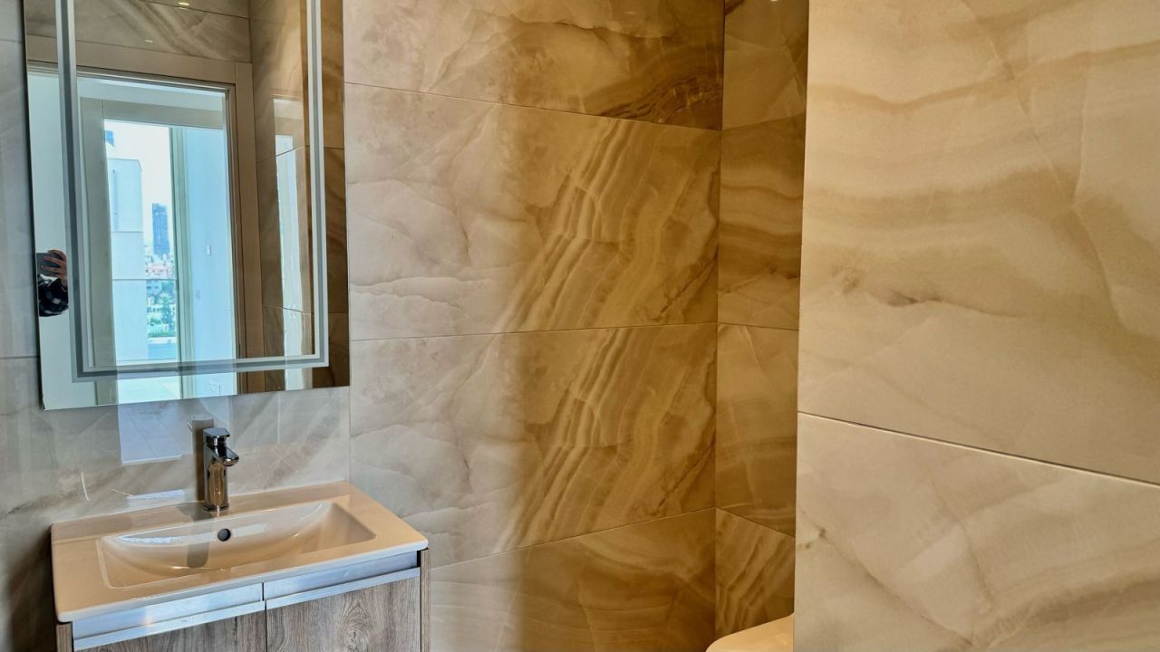 Appartement à Germasogeia, Chypre, 78 m² - image 1