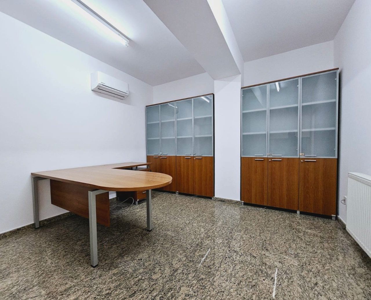 Bureau à Limassol, Chypre - image 1