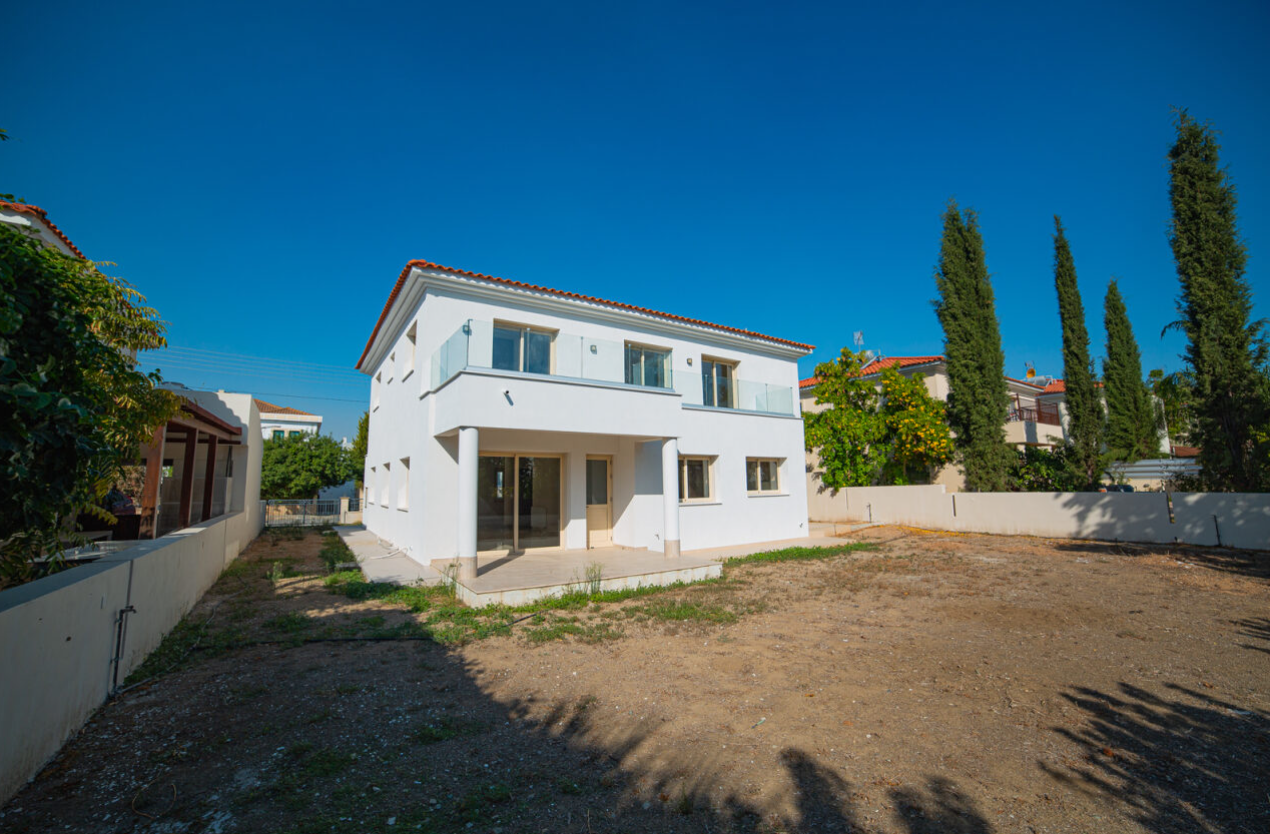 Casa en Latsia, Chipre, 290.49 m² - imagen 1