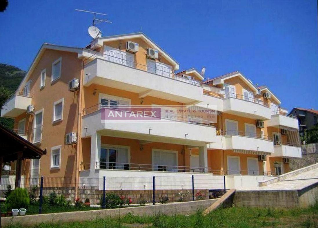 Apartment in Denovici, Montenegro, 52 m² - picture 1