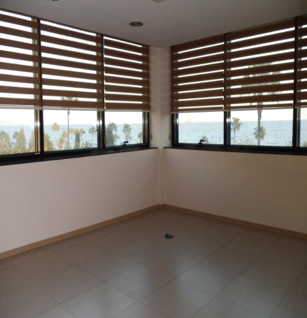 Bureau à Larnaca, Chypre - image 1