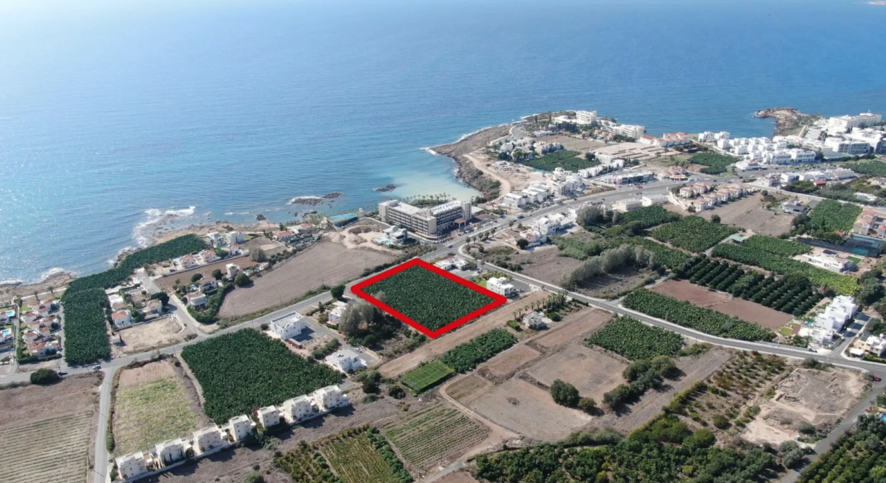 Apartment in Kissonerga, Cyprus - picture 1