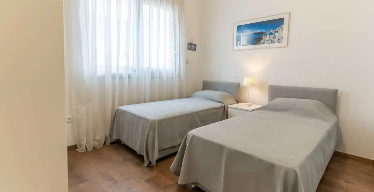 Apartment in Agios Tychon, Cyprus - picture 1