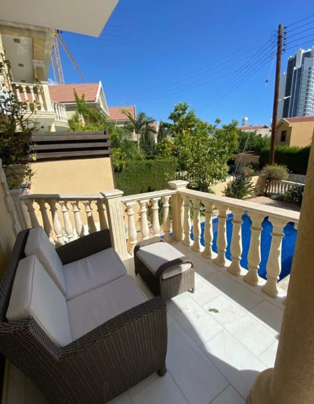 House in Mouttagiaka, Cyprus, 160 m² - picture 1