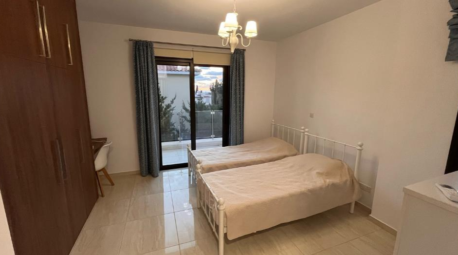 House in Paphos, Cyprus - picture 1