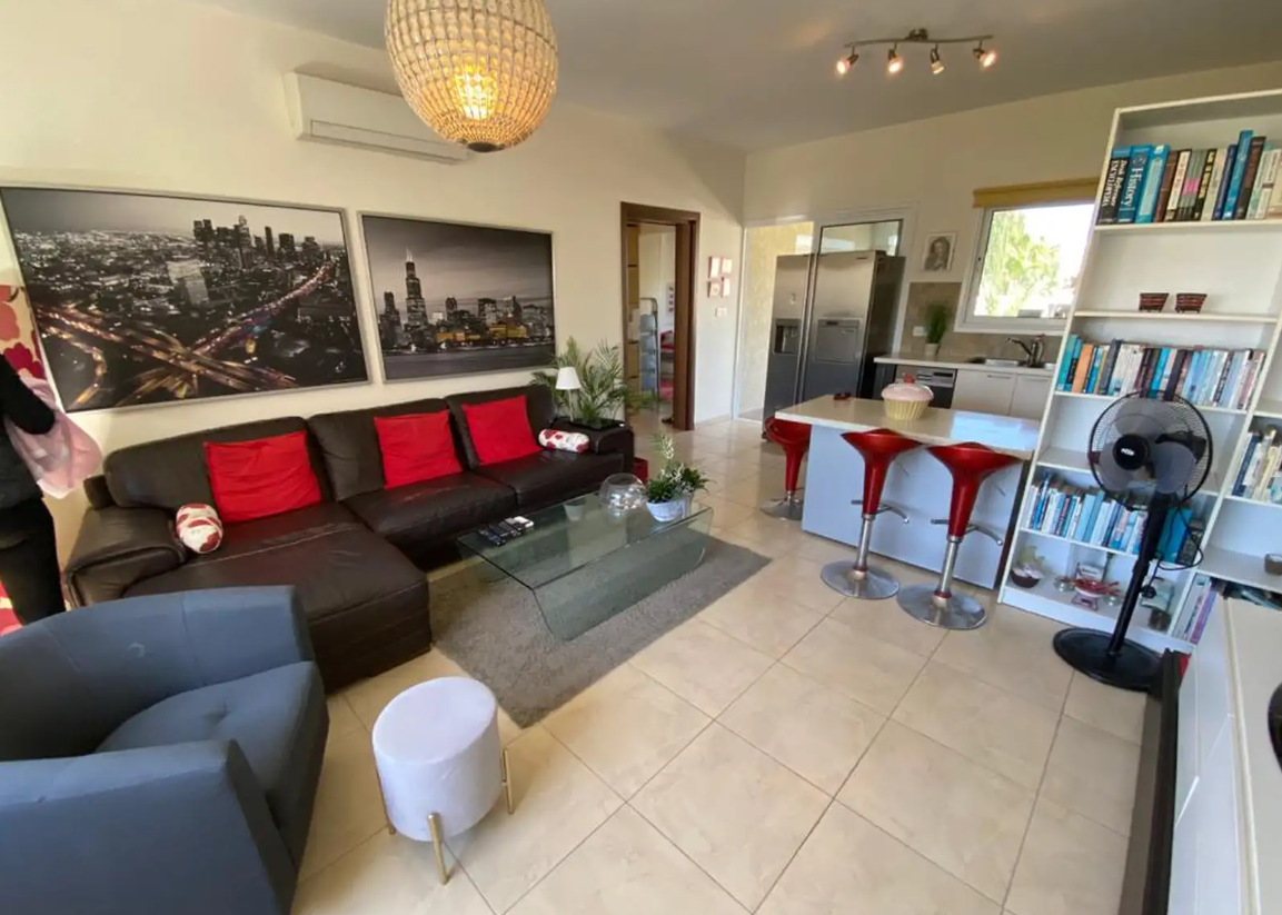 Apartamento en Germasogeia, Chipre, 91 m² - imagen 1
