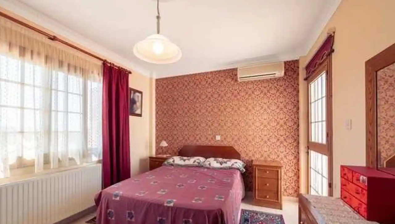 Casa en Parekklisia, Chipre, 351 m² - imagen 1