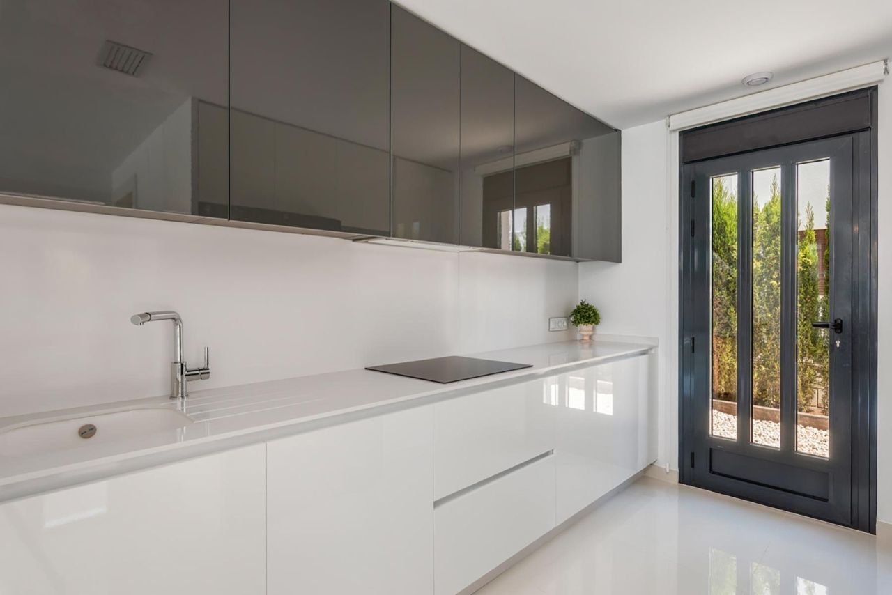 Villa in Playa Honda, Spain, 178 m² - picture 18