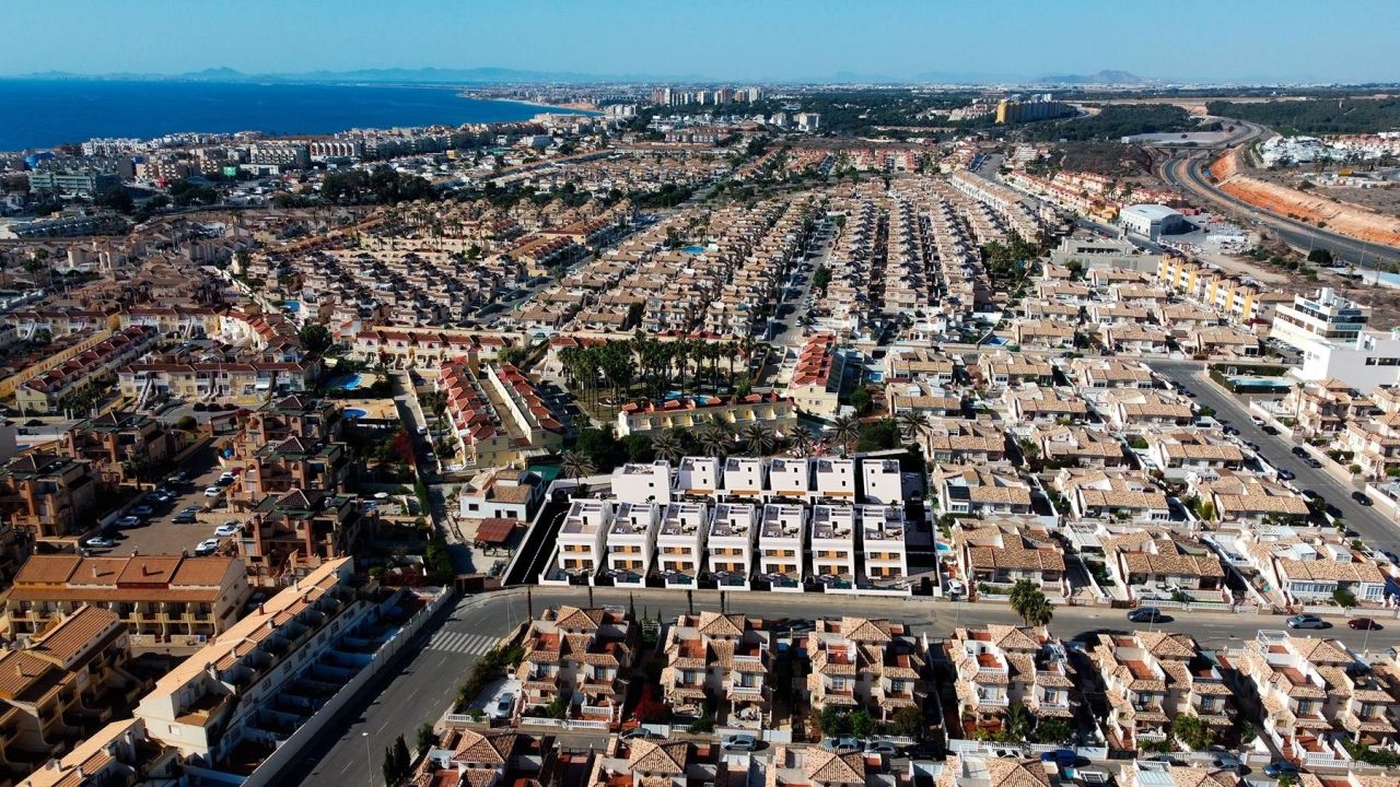 Villa a Orihuela Costa, Spagna, 122 m² - foto 18