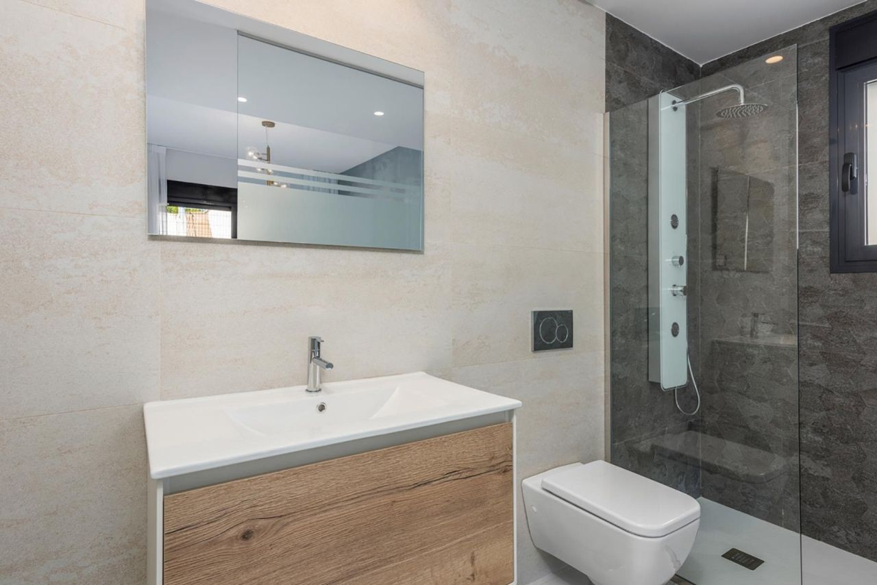 Bungalow in San Miguel de Salinas, Spain, 92 m² - picture 19