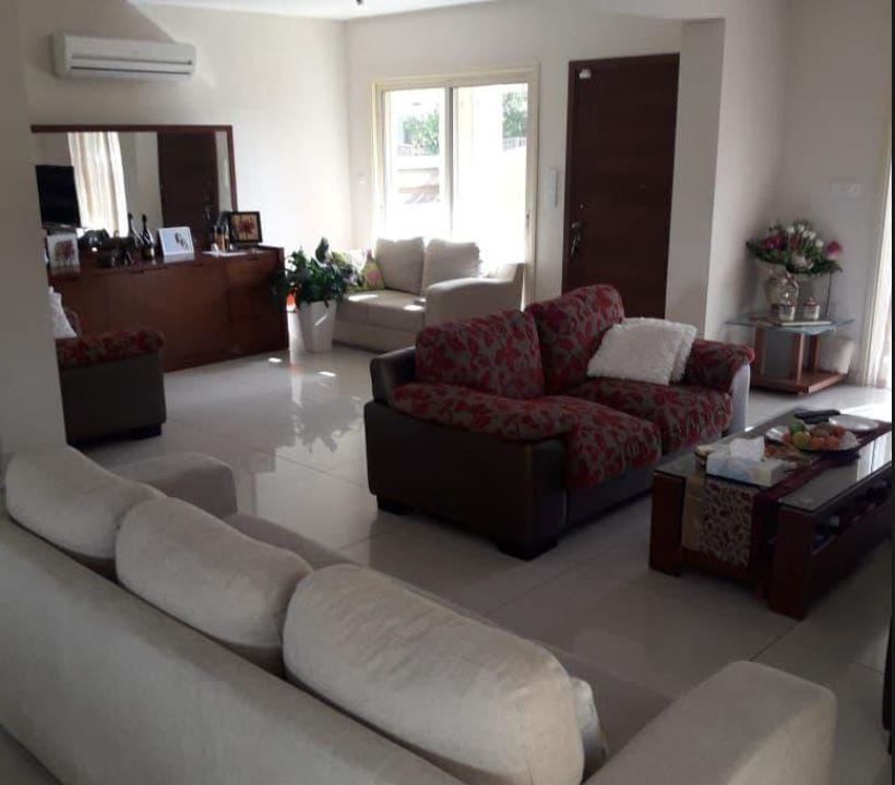Casa en Mouttagiaka, Chipre, 270 m² - imagen 1