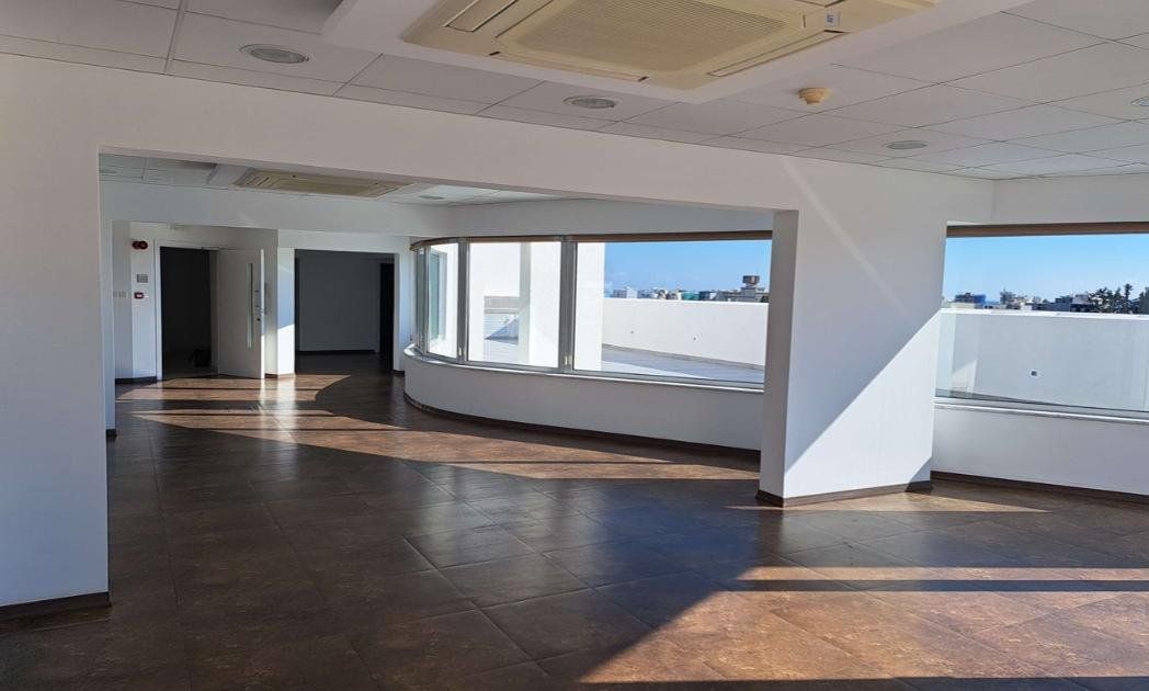 Commercial apartment building in Ypsonas, Cyprus - picture 2