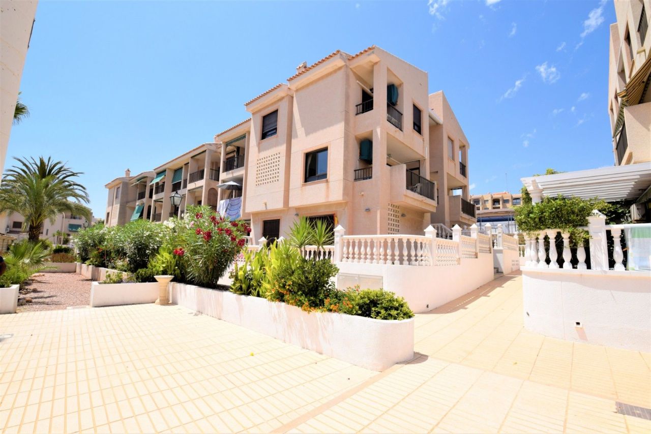 Appartement à Guardamar del Segura, Espagne, 105 m² - image 1