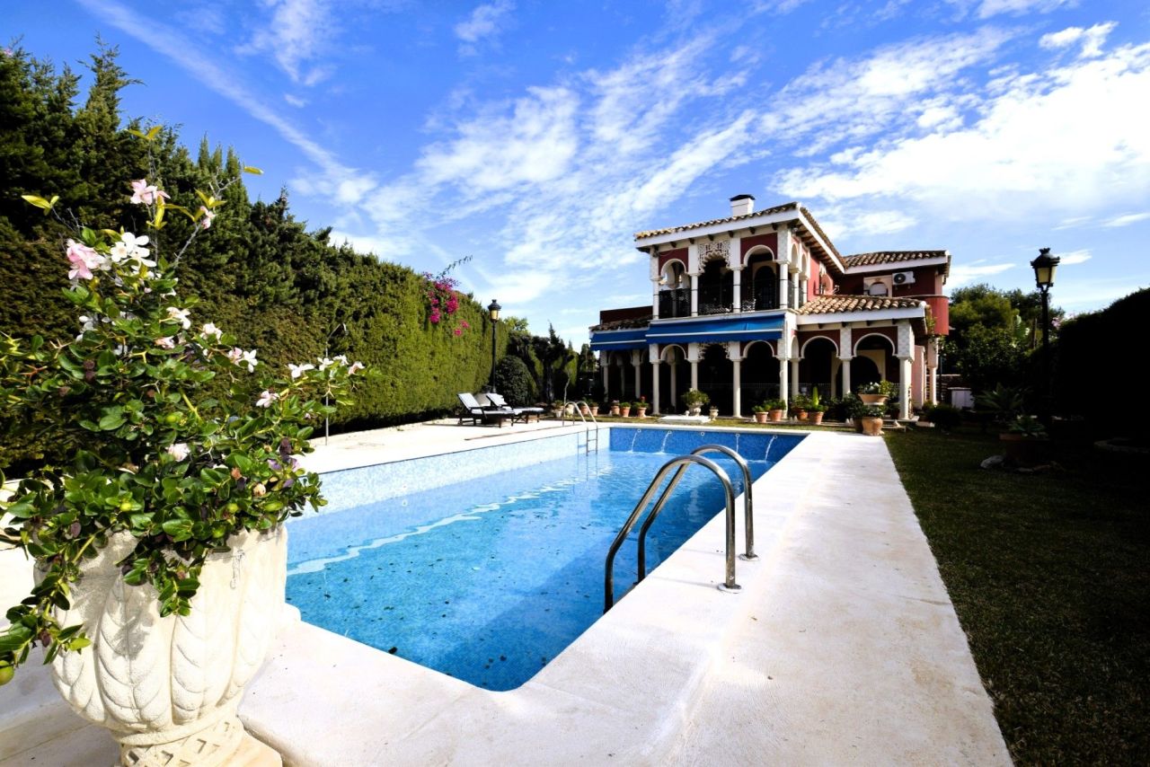 Villa en Torrevieja, España, 408 m² - imagen 1