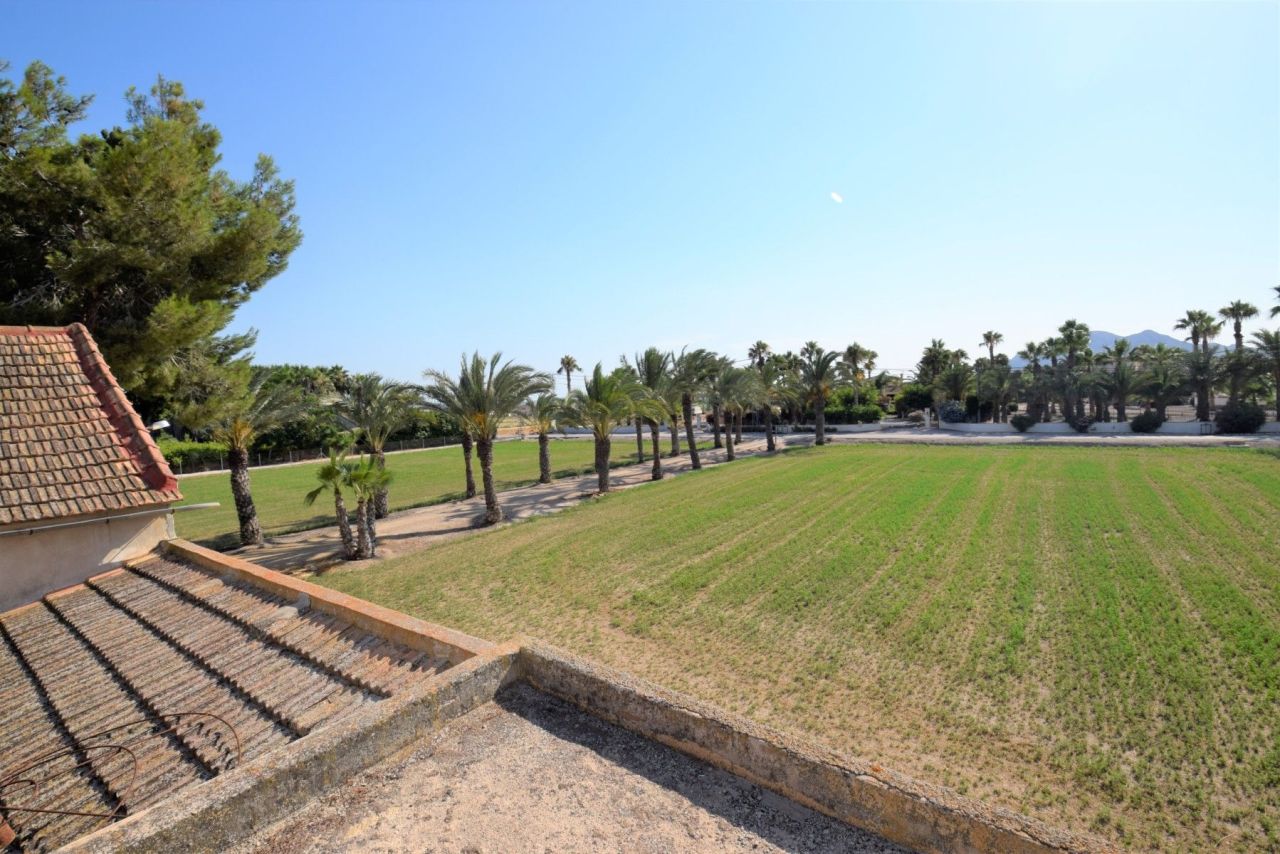 Haus in Katral, Spanien, 370 m² - Foto 1