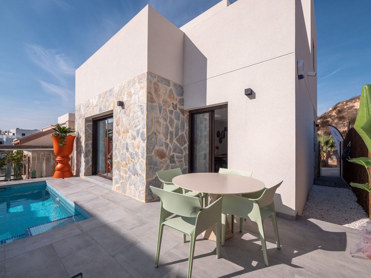 Villa à San Miguel de Salinas, Espagne, 94 m² - image 1