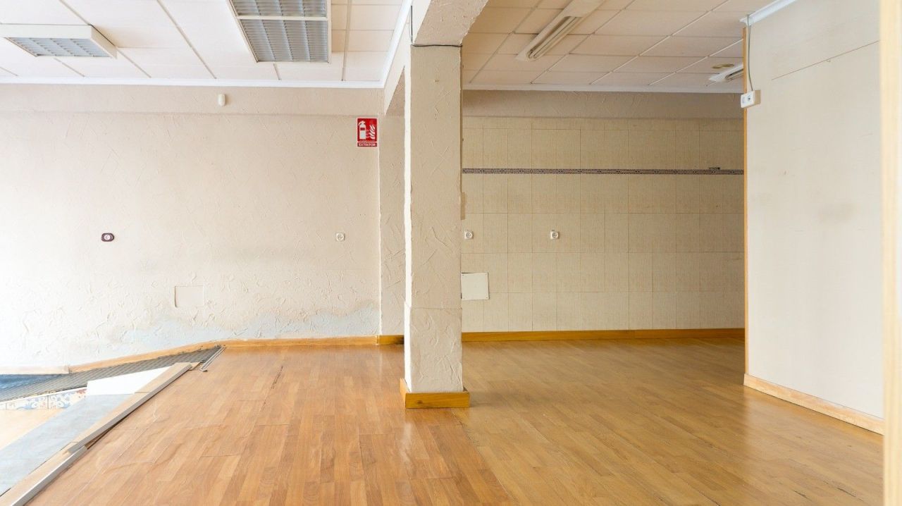 Gewerbeimmobilien in Torrevieja, Spanien, 100 m² - Foto 1