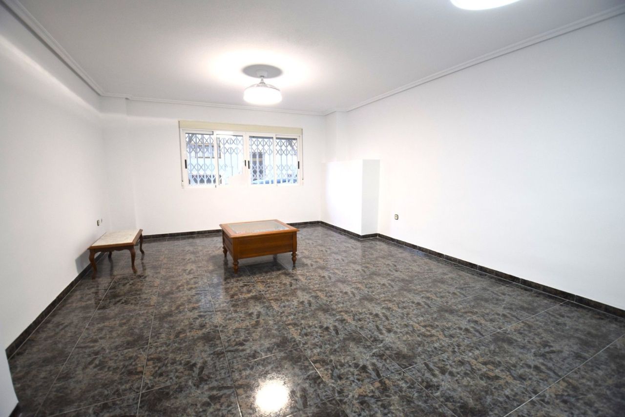 Apartment in Guardamar del Segura, Spanien, 153 m² - Foto 1