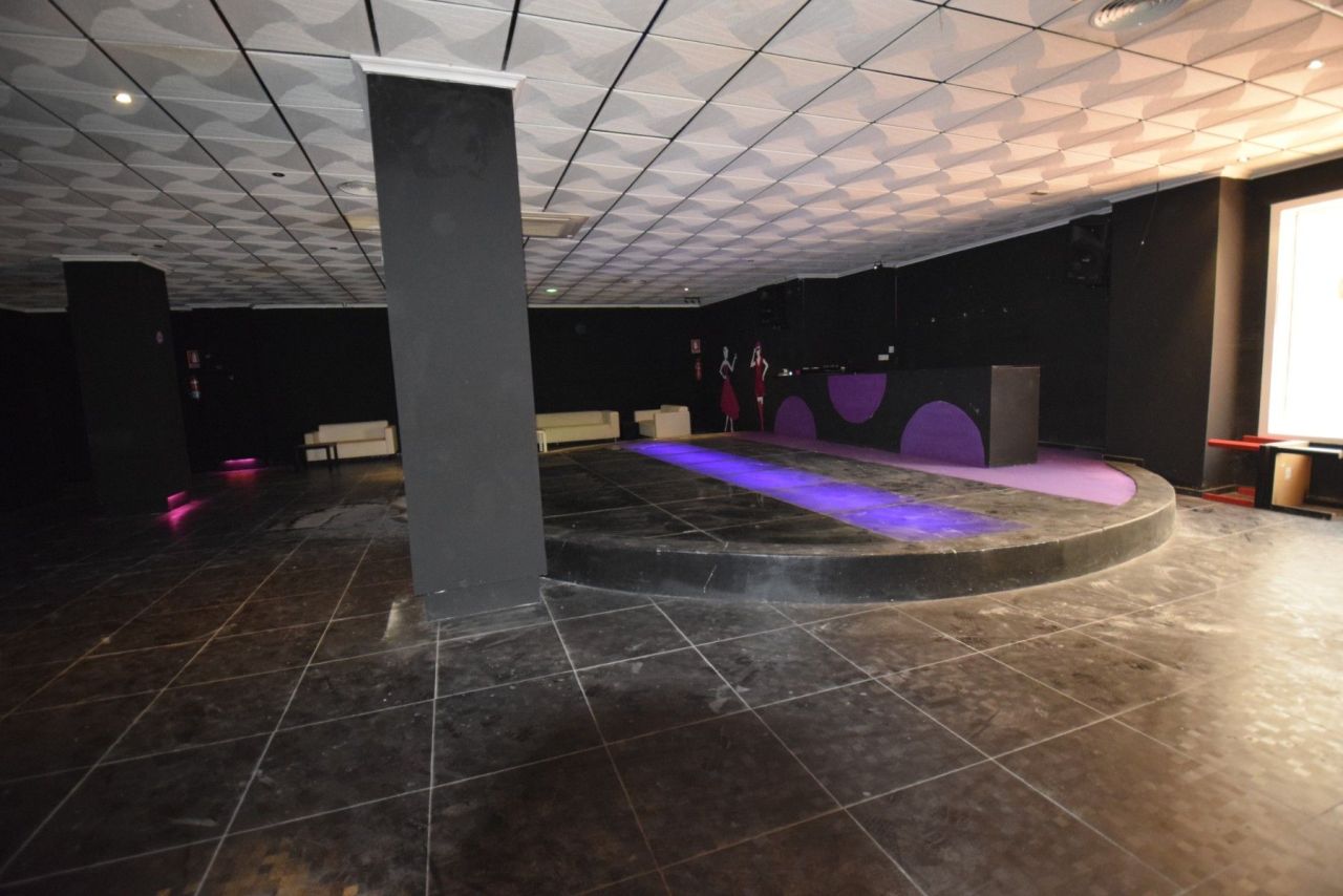 Biens commerciaux à Guardamar del Segura, Espagne, 314 m² - image 1