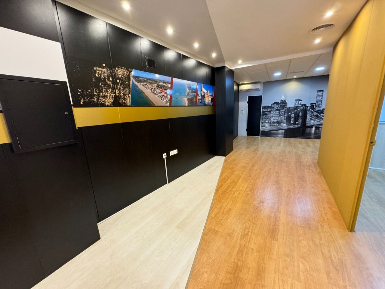 Propiedad comercial en Guardamar del Segura, España, 112 m² - imagen 1