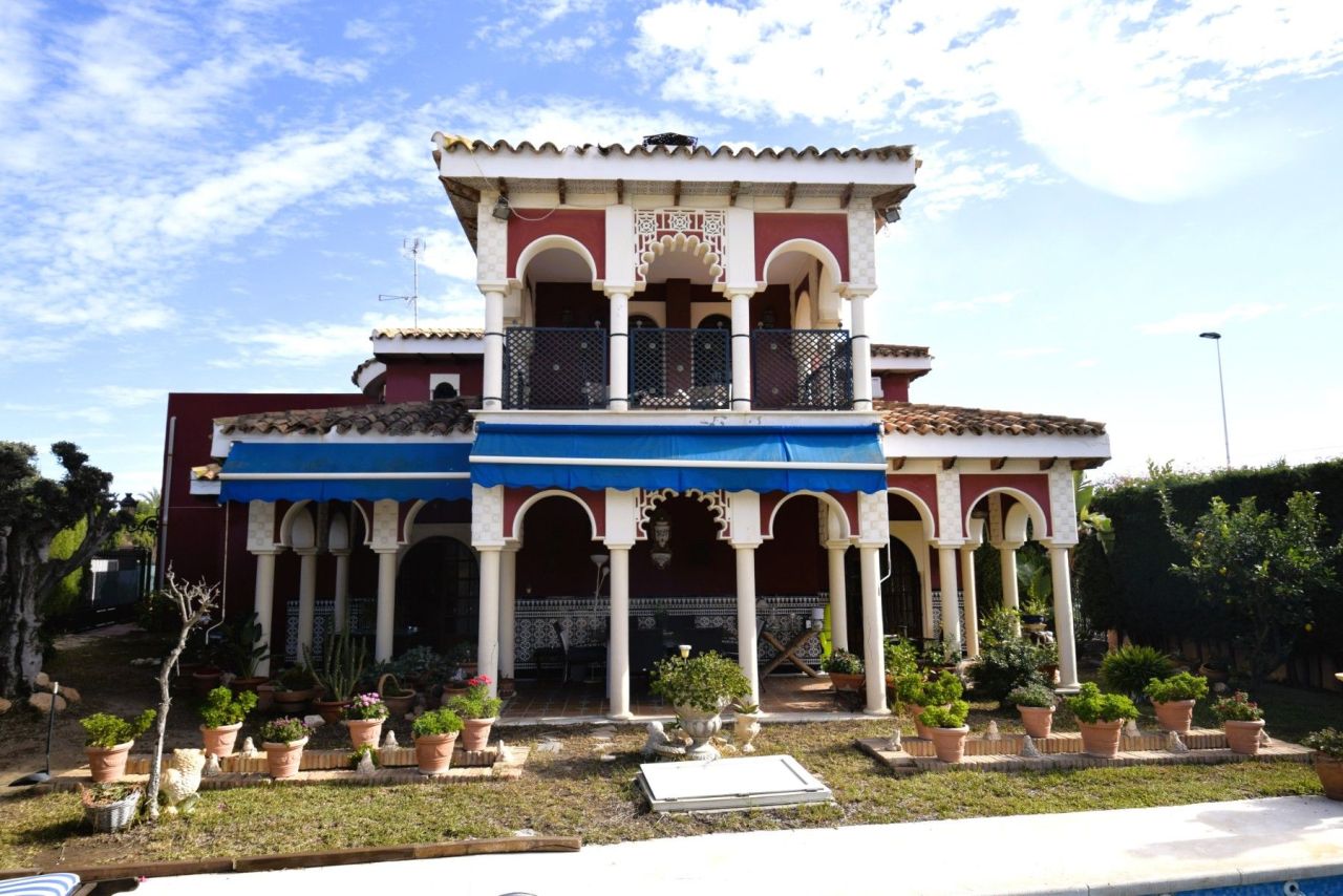 Villa a Torrevieja, Spagna, 408 m² - foto 2