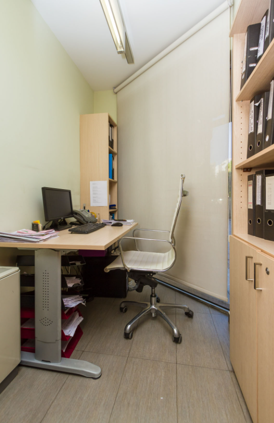 Commercial apartment building in Limassol, Cyprus - picture 1