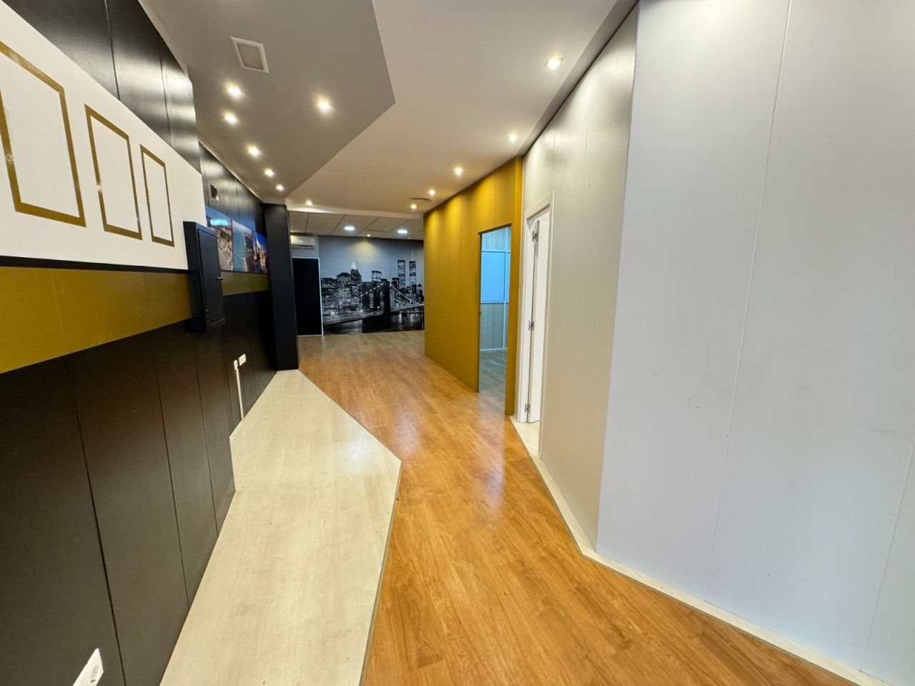 Propiedad comercial en Guardamar del Segura, España, 112 m² - imagen 5