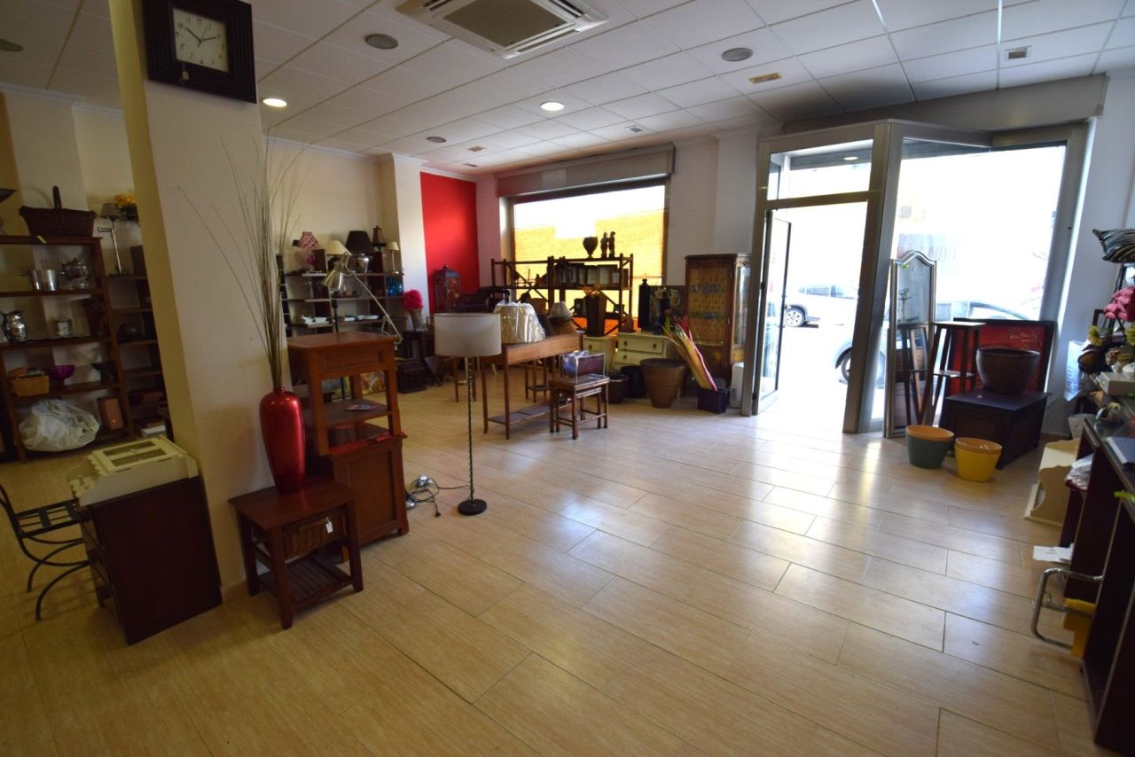Propiedad comercial en Guardamar del Segura, España, 210 m² - imagen 6