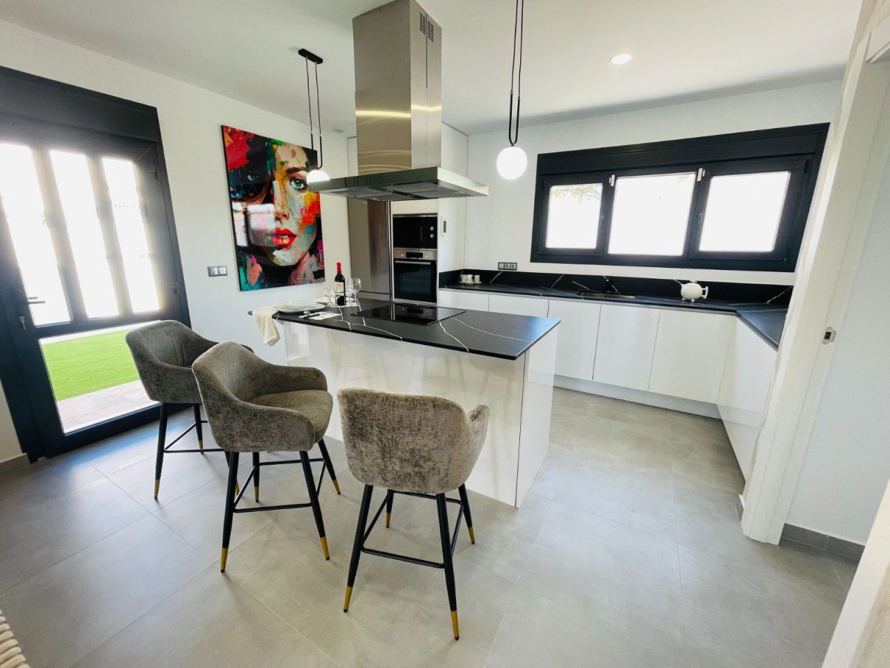 Villa in Torrevieja, Spain, 368 m² - picture 6