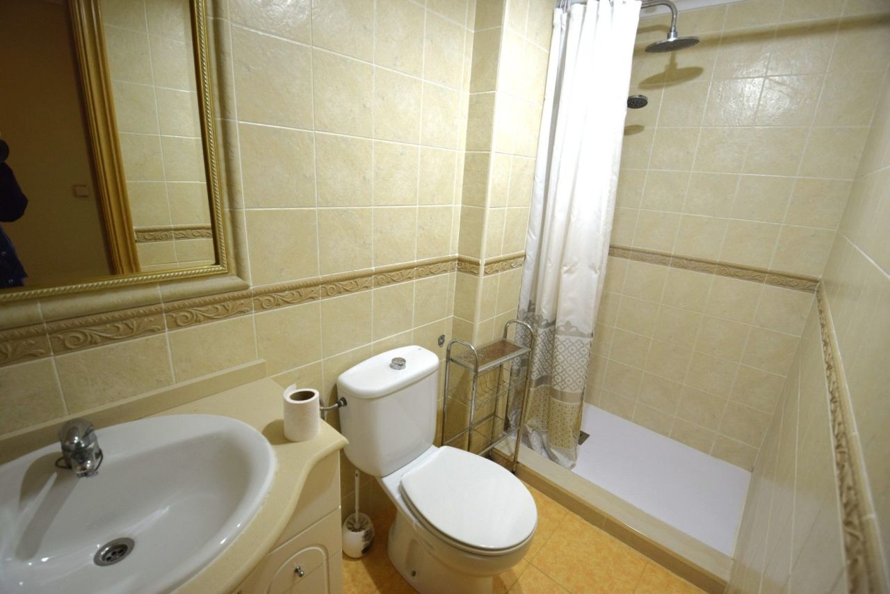 Apartment in Guardamar del Segura, Spain, 86 m² - picture 8