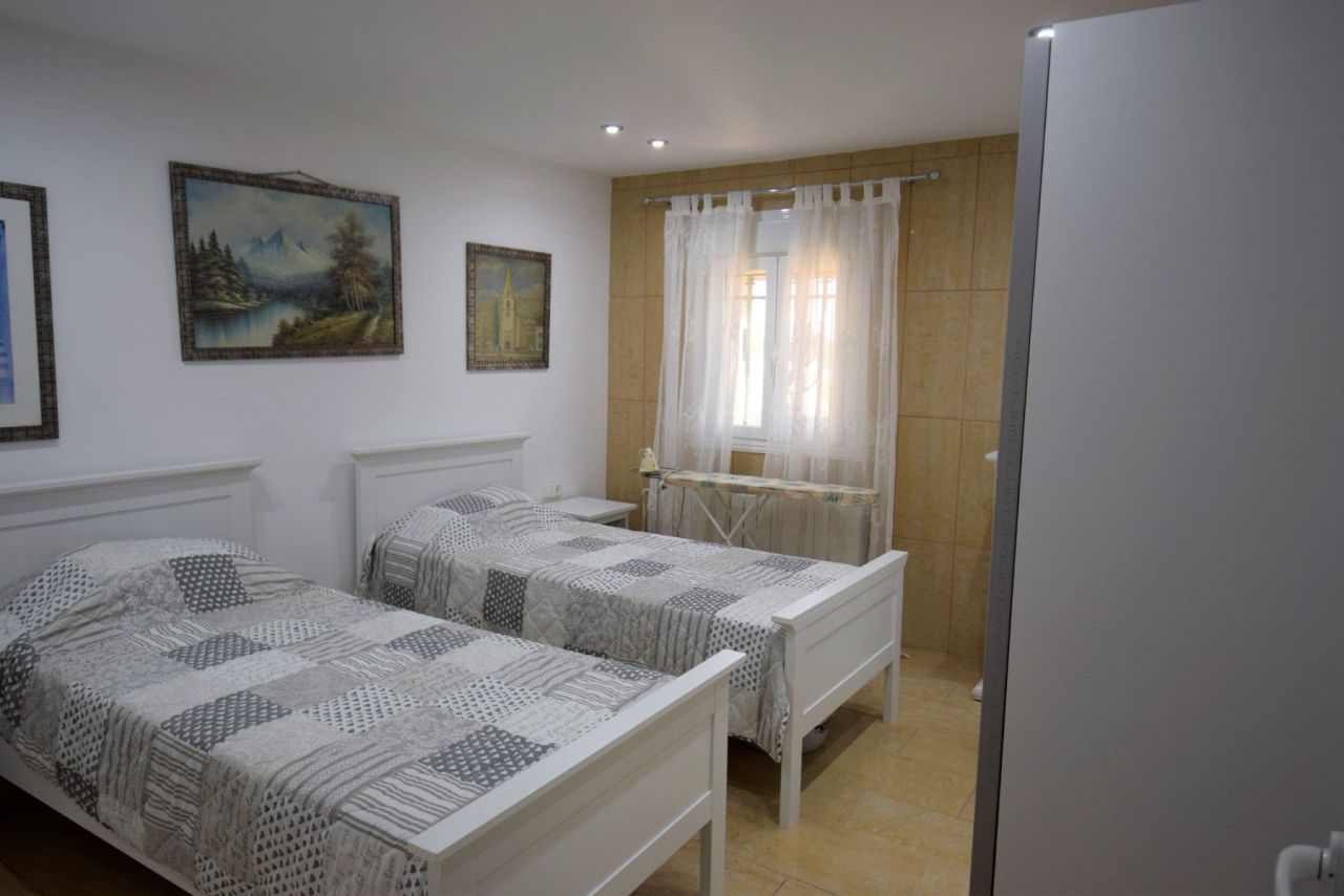 Villa à Guardamar del Segura, Espagne, 450 m² - image 8