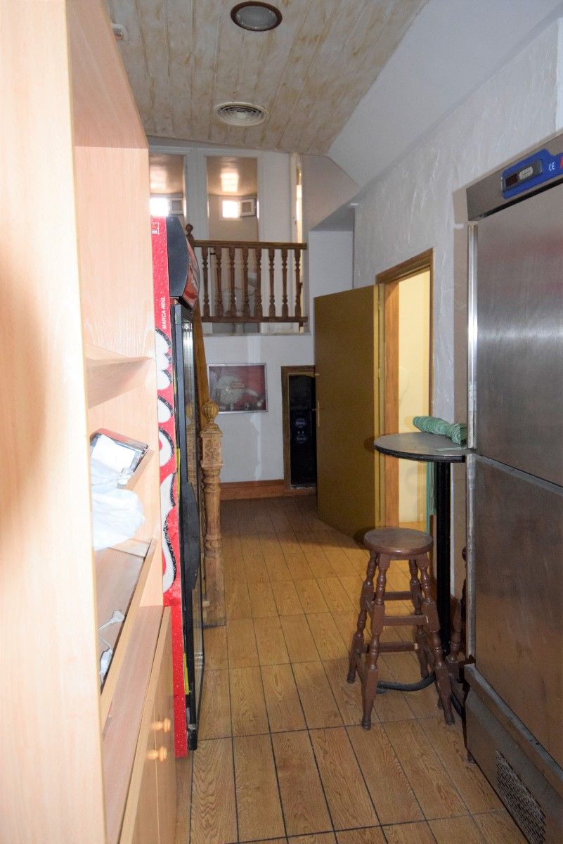 Commercial property in Guardamar del Segura, Spain, 95 m² - picture 11