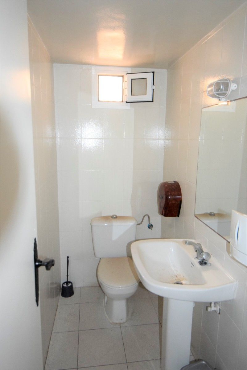 Commercial property in Guardamar del Segura, Spain, 95 m² - picture 13