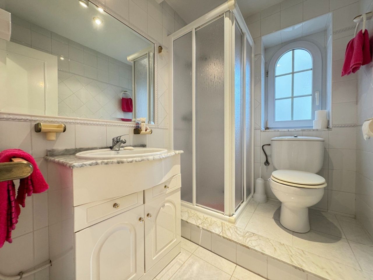 Flat in Guardamar del Segura, Spain, 182 m² - picture 14