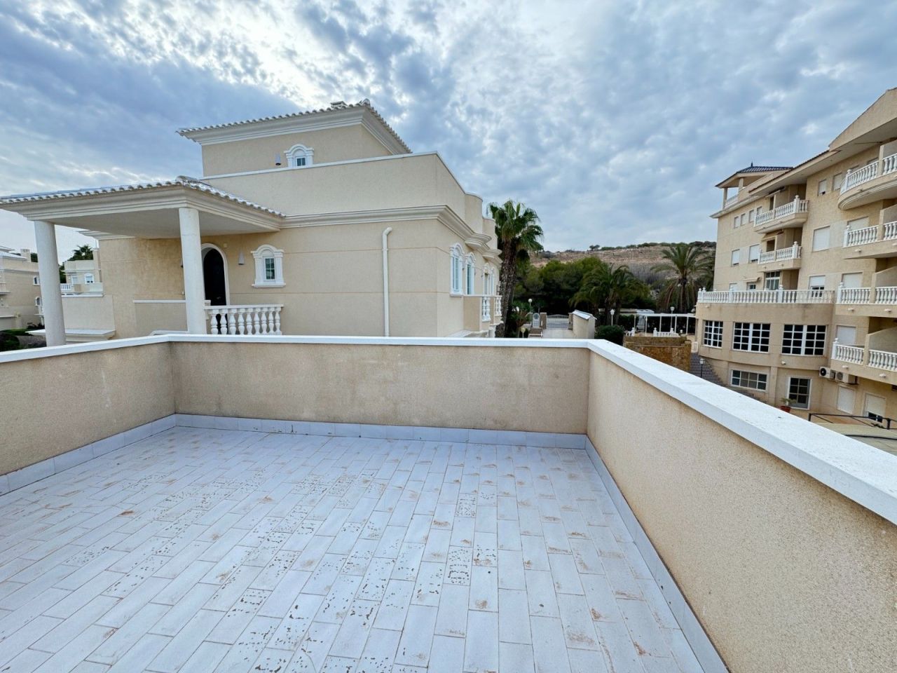 Flat in Guardamar del Segura, Spain, 182 m² - picture 19