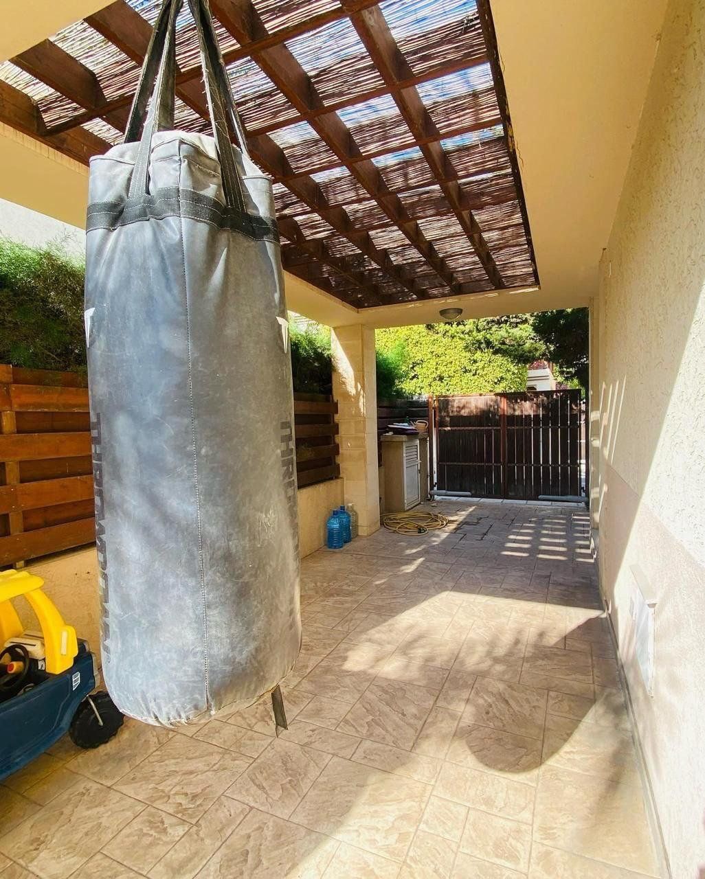 House in Germasogeia, Cyprus - picture 2